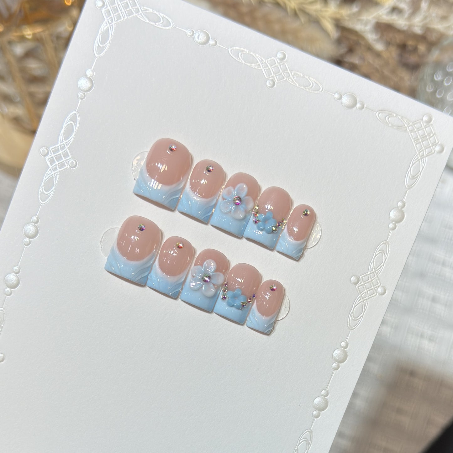 Floral Fantasy Press-On Nail Art Set Brehn