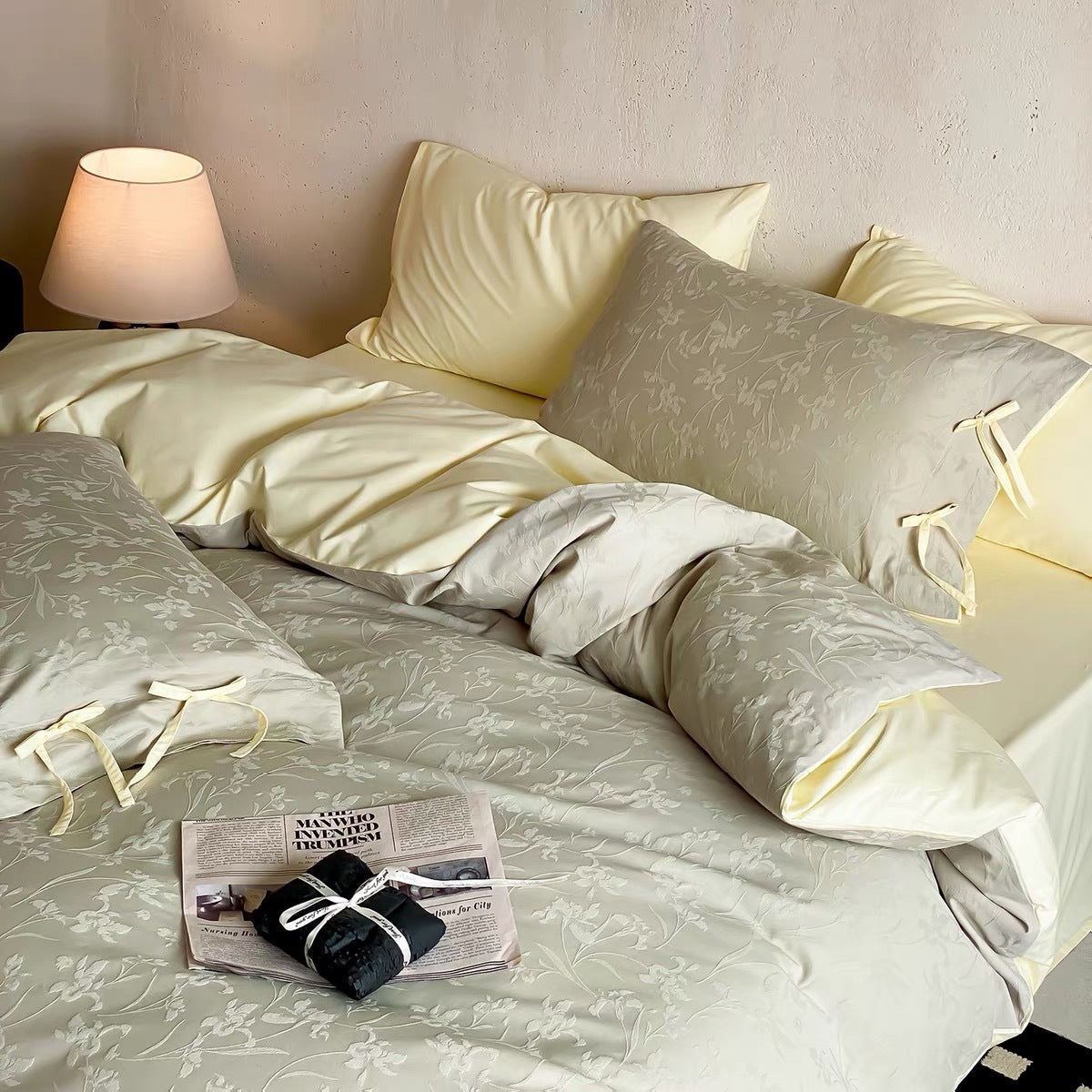 Luxuriöses Wendeduvet-Bezug-Set mit gebundenen Kissenbezügen