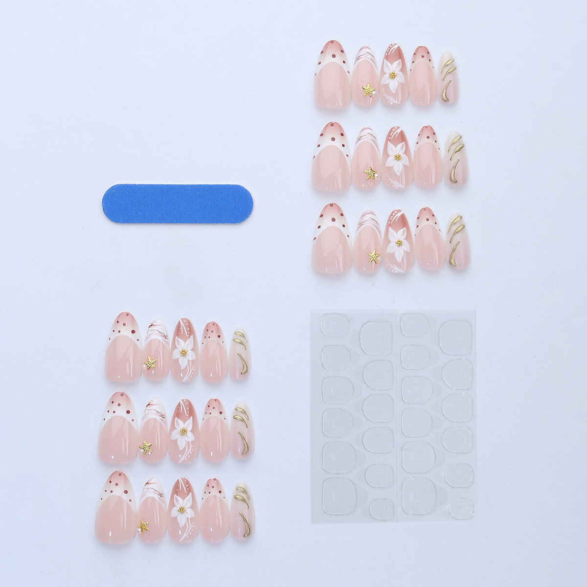 Kunstnagelset mit floralen und eleganten Details Brehn