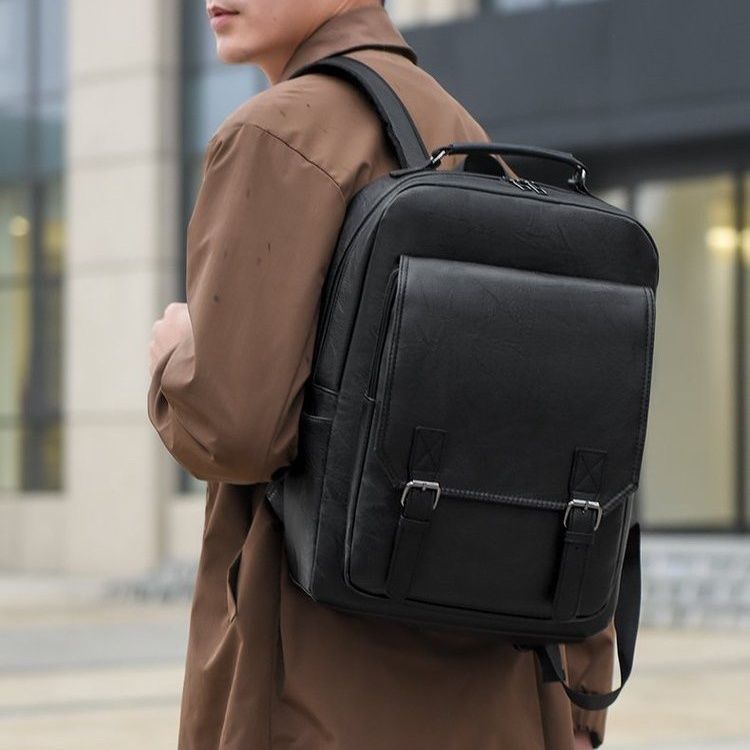 Eleganter Rucksack mit Praktischen Fächern und Stilvollen Details Brehn