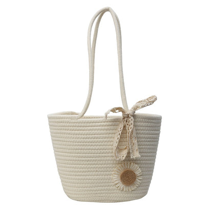 Handgefertigte dekorative Strohtasche