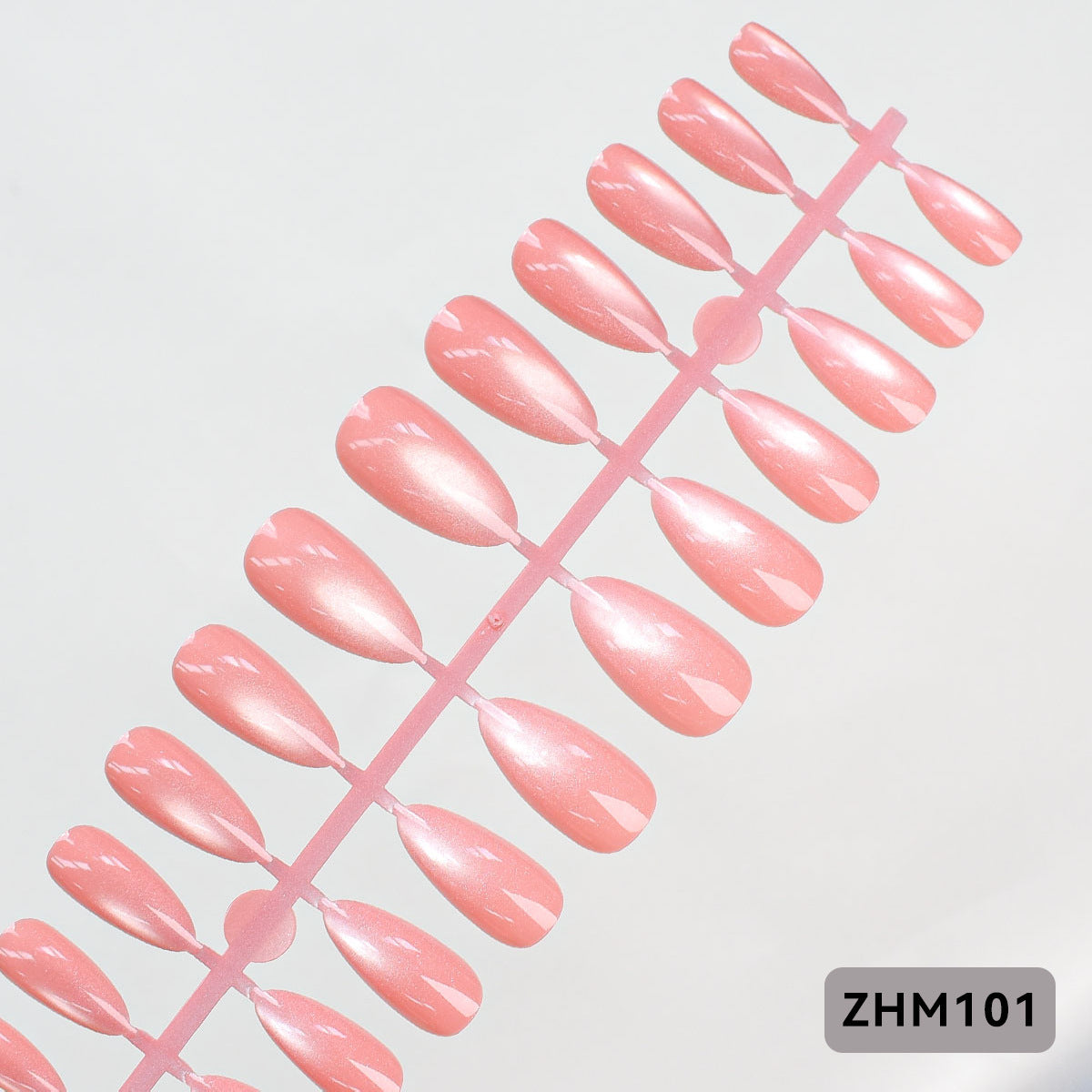 Glänzende Press-On Nagelspitzen Brehn