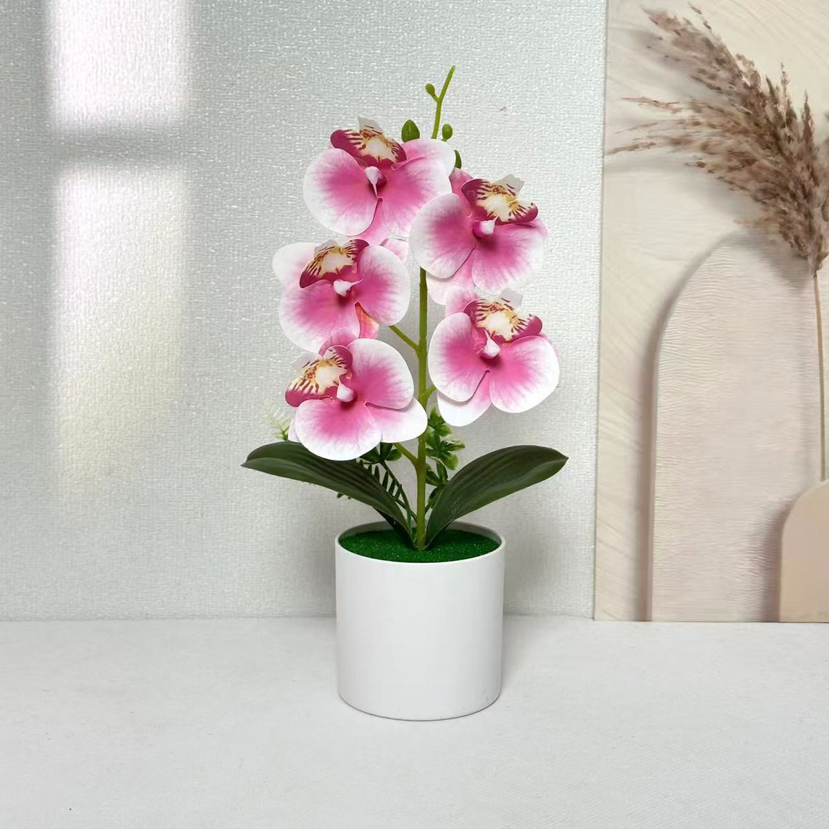 Lebensechte florale Orchideenpflanze für die Wohnkultur