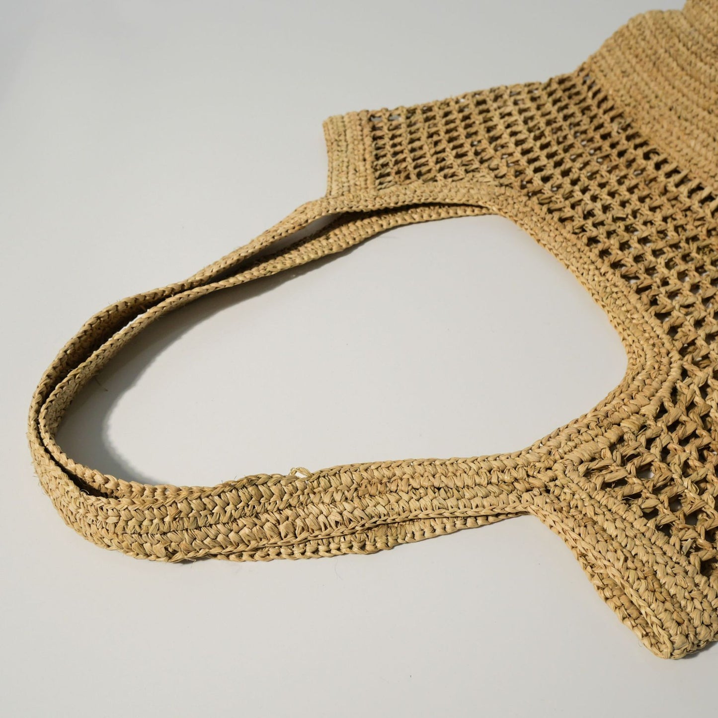 Handgeknüpfte Bast-Tasche mit Großzügigem Innenraum Brehn