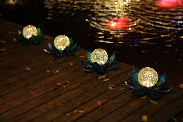Solar Lotus Rissgartenlicht