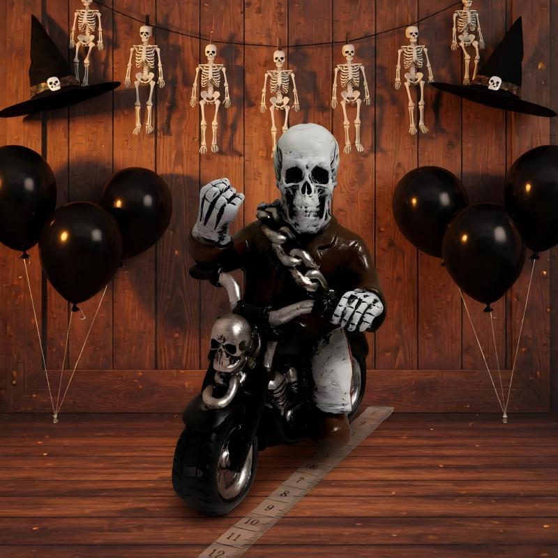 Gruselige Motorradfigur Brehn
