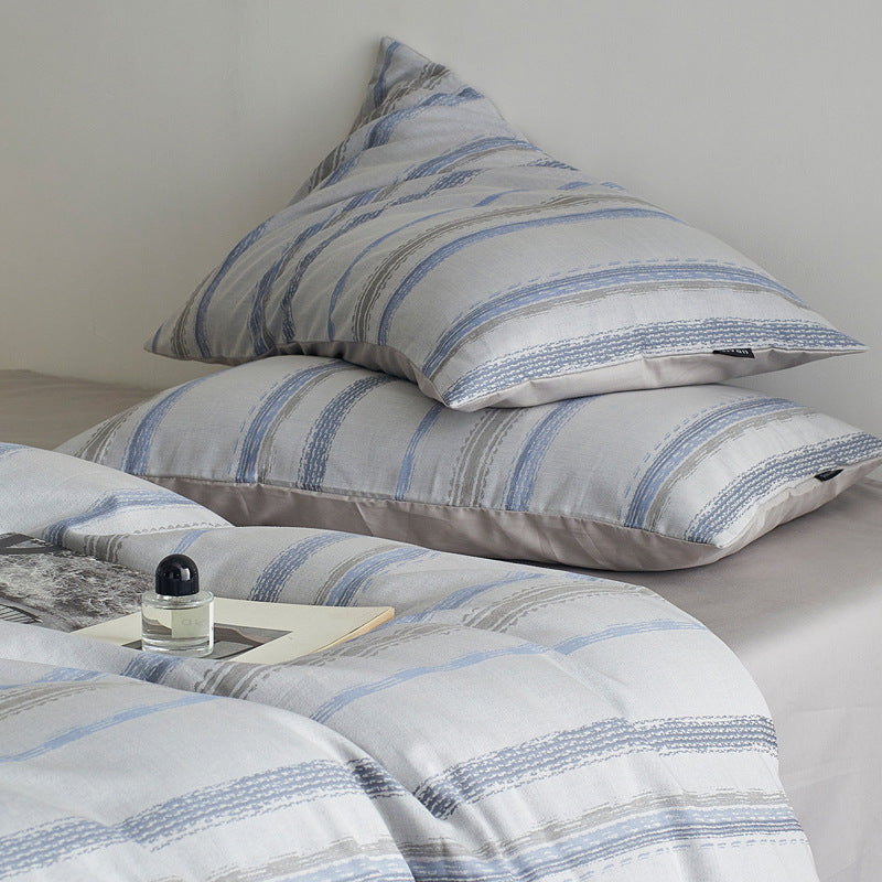 Elegante Bettwäschegarnitur aus Baumwoll-Lyocell-Mix mit feinem Blumenjacquard und verdecktem Hotelverschluss