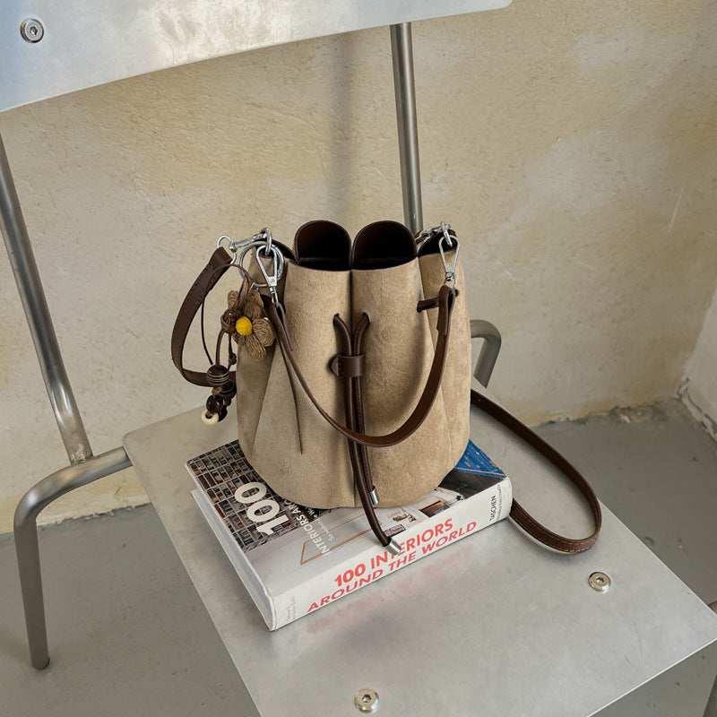 Schnürzug Eimer Tasche