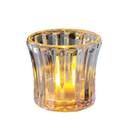 Dekorative Glas-Kerzenhalter
