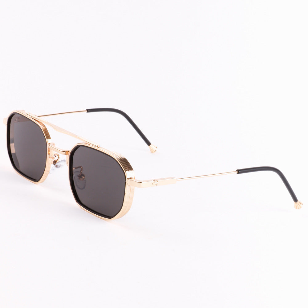 Damen Sonnenbrille mit elegantem, geometrischem Design und hochwertigen Gläsern Brehn
