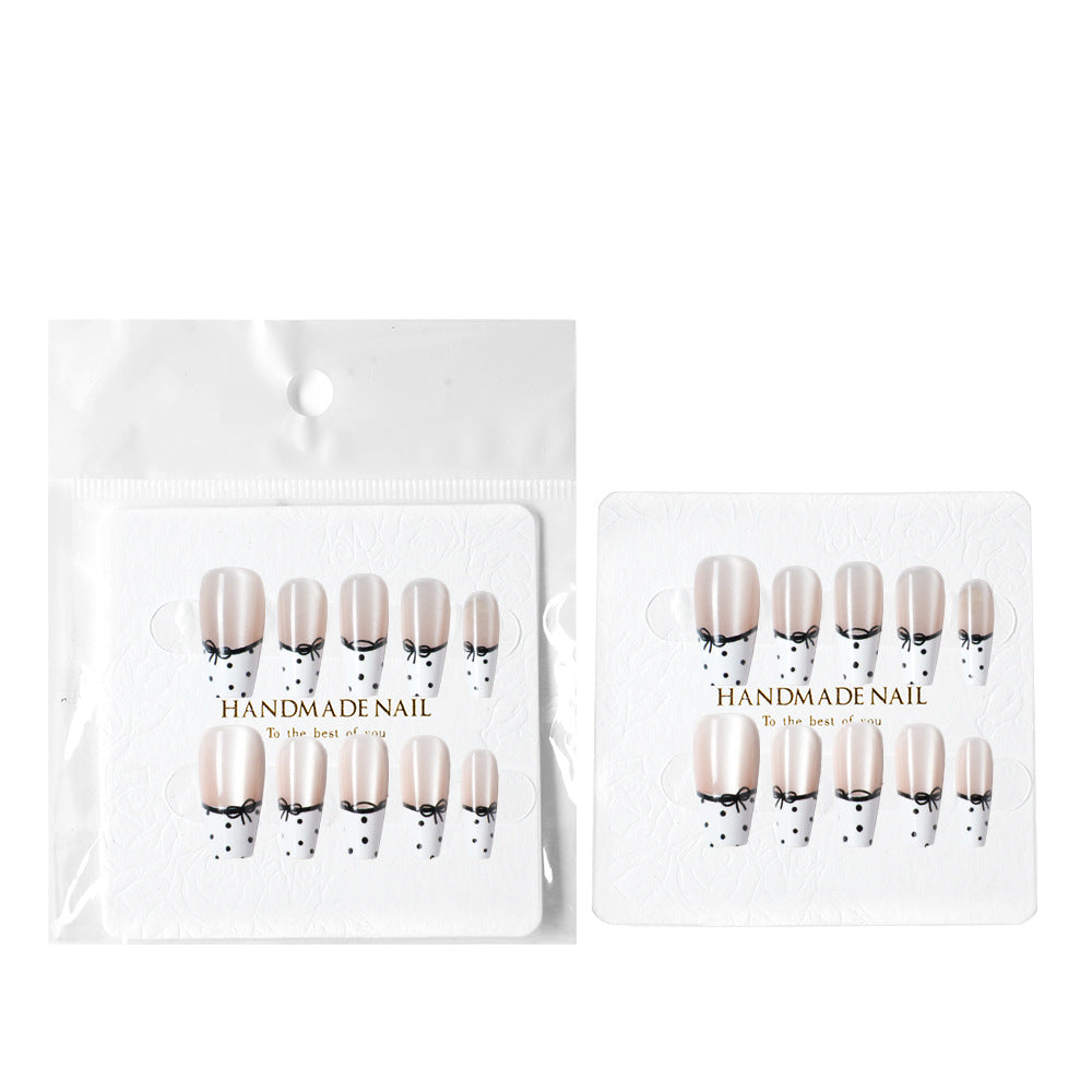 Elegantes Designer Press-On-Nagelset Brehn
