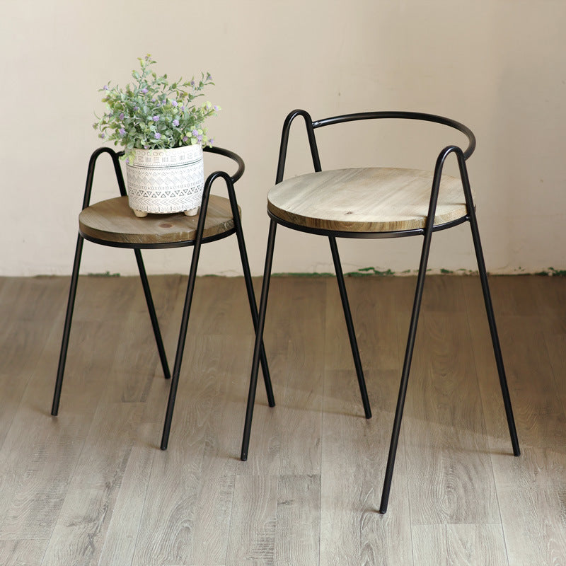 Moderner Hocker mit Holzsitz Brehn