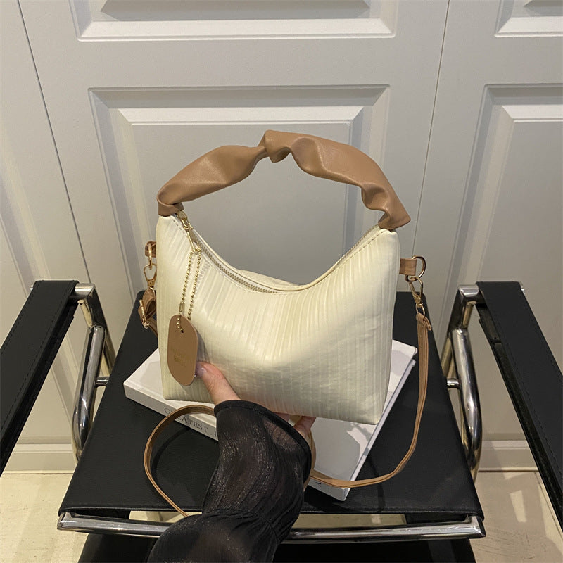 Rippstruktur Schultertasche Brehn