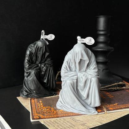 Künstlerischer skulpturaler Kerzenhalter