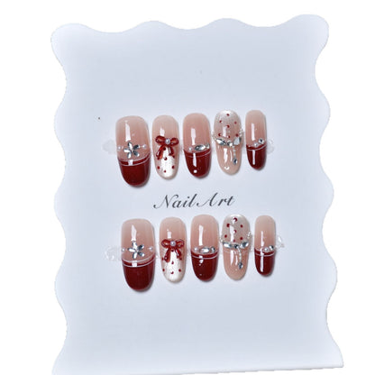 Eleganter festlicher Press-On-Nagelset Brehn