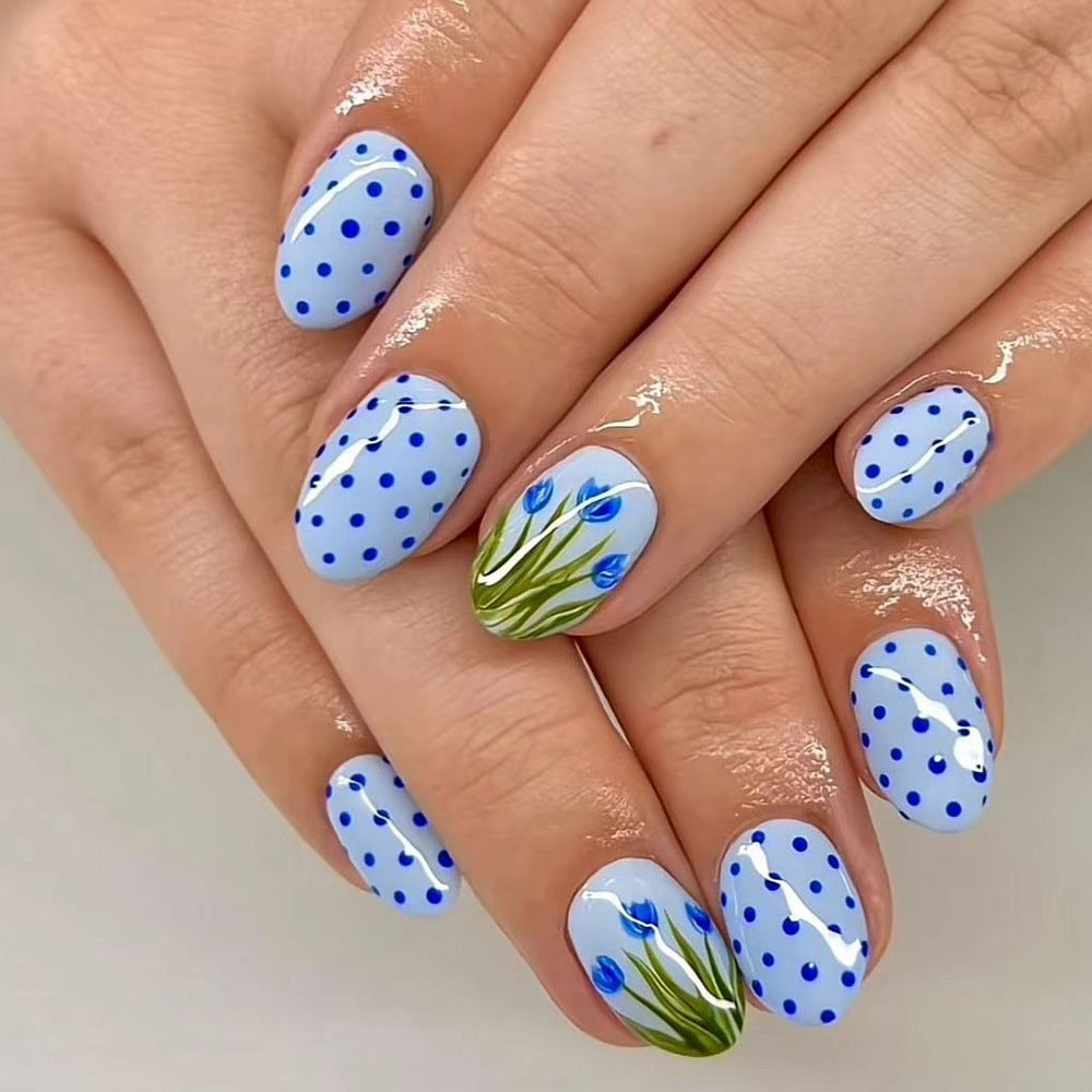 Kunstnägel mit Exklusivem Frühlingsdesign Brehn