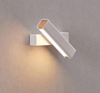 Moderne Wandmontierte LED-Leuchte