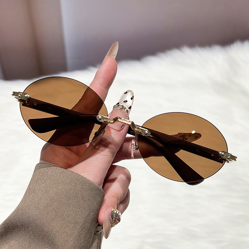 Damen modische und elegante Sonnenbrille mit ovalem Design Brehn