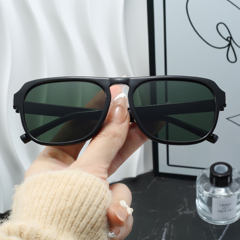 Damen moderne rechteckige Sonnenbrille mit polarisierenden Gläsern Brehn
