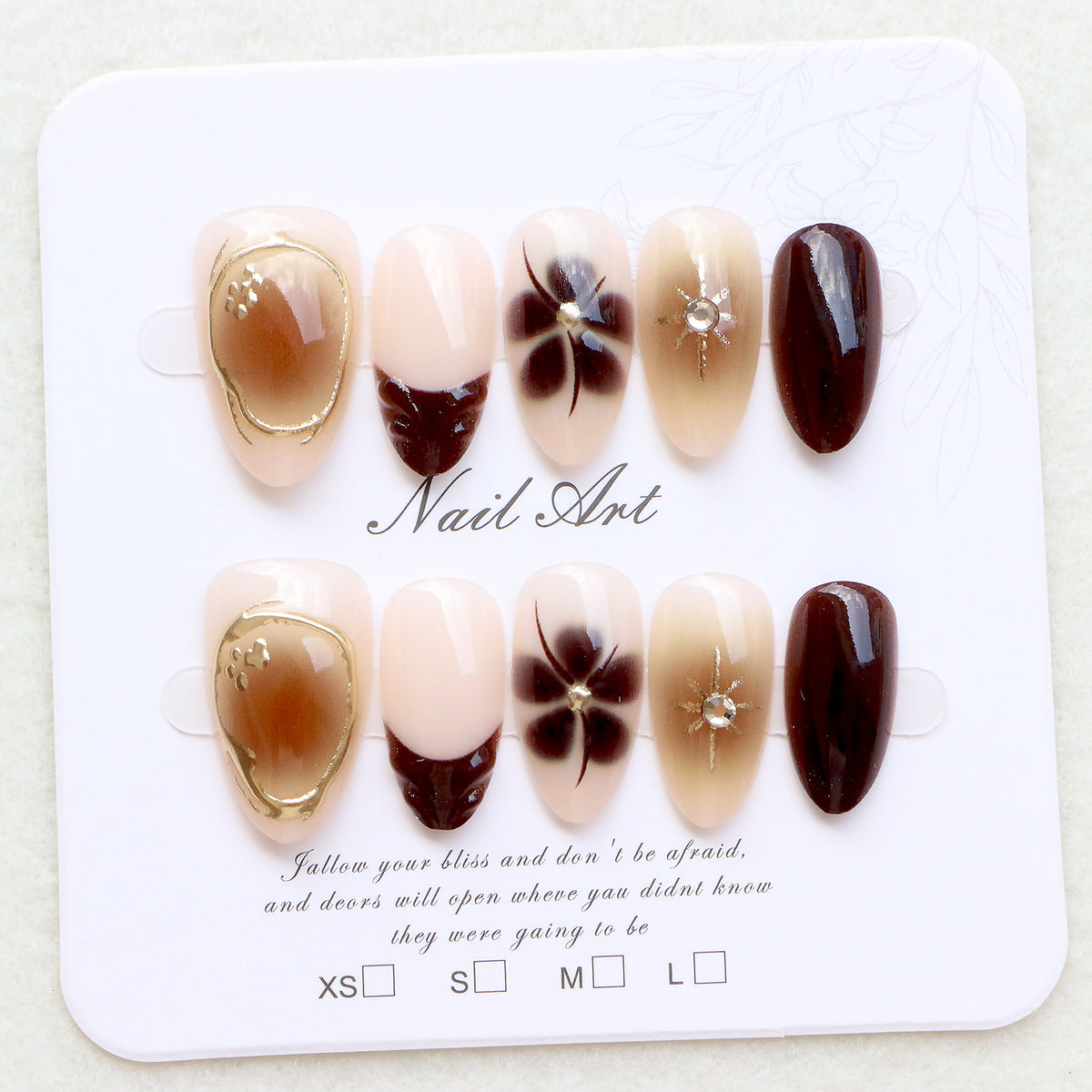 Elegante Künstlerische Press-On Nageldesigns Brehn