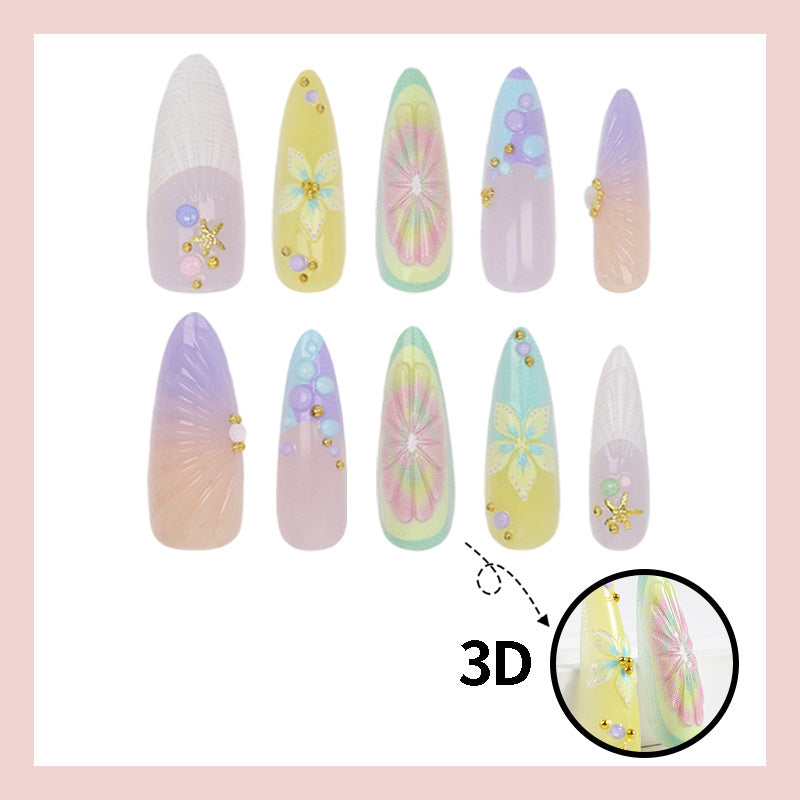 Kunstnagelset mit kreativen Blüten- und Glitzerdetails Brehn