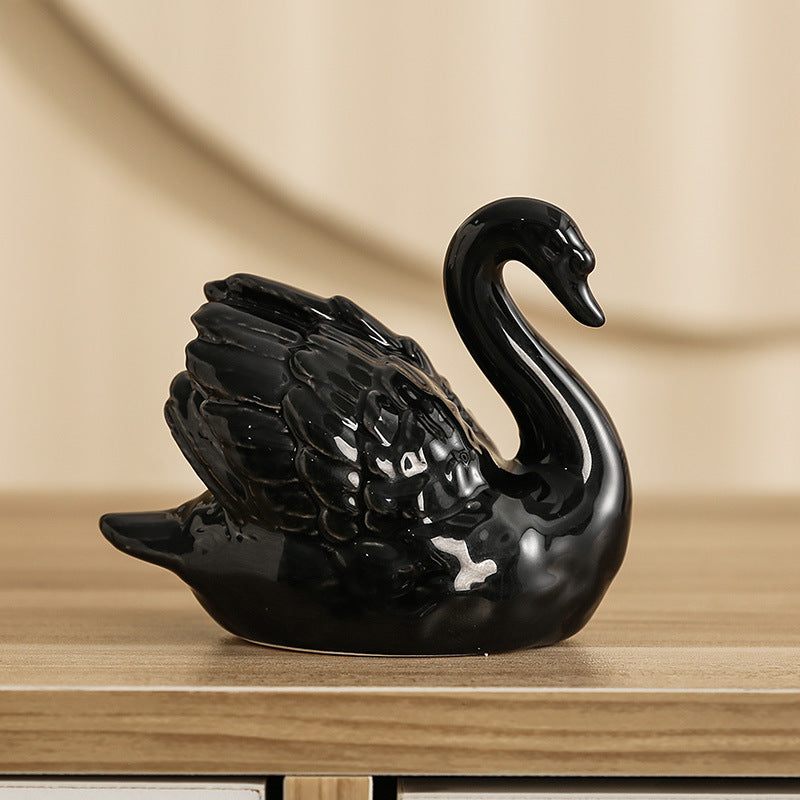 Elegante Keramikschwanfigur Brehn