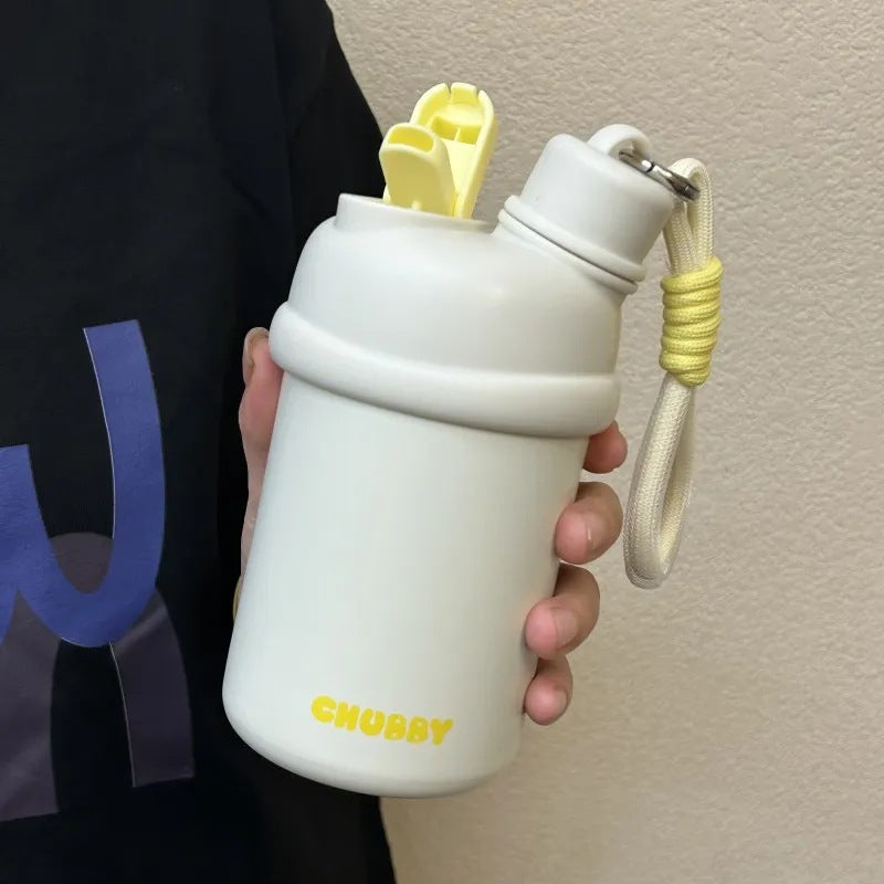 Damen Sportliche Wasserflasche mit praktischem Trageband Brehn