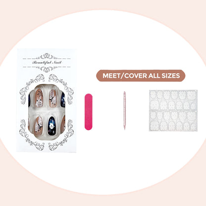 Dekoratives Press-On-Nagelset mit kunstvollen Designs Brehn