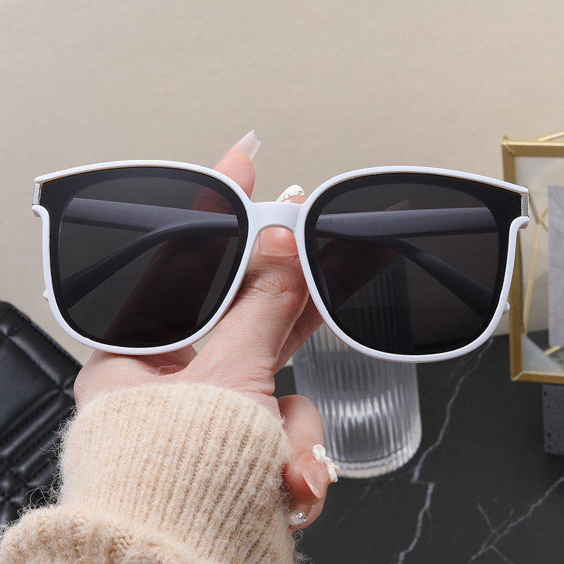 Damen stylische Sonnenbrille mit modischem Design Brehn