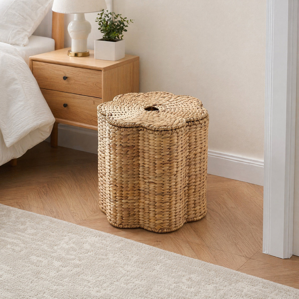 Stuhl aus geflochtenem Naturmaterial Brehn