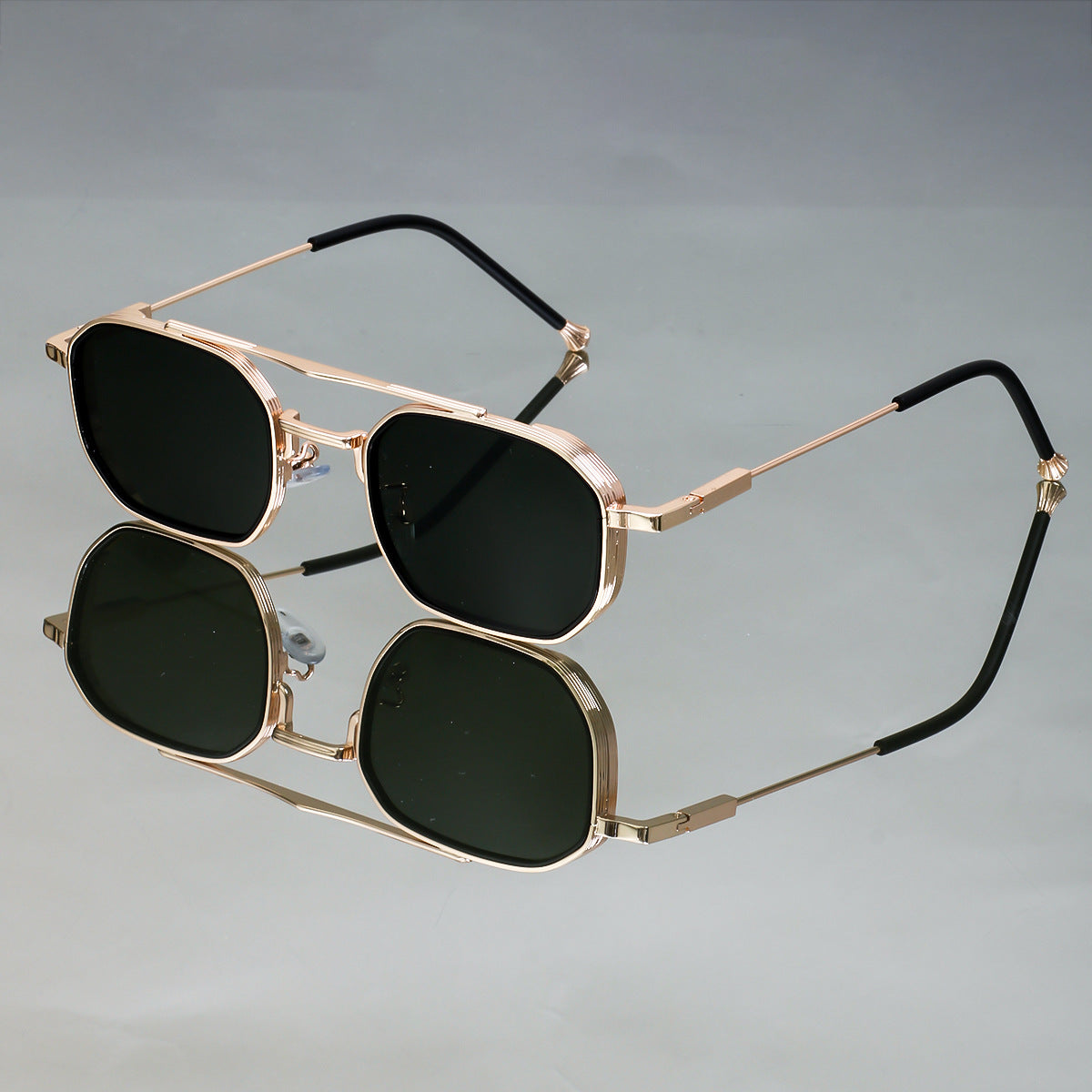Damen Designer Sonnenbrille mit elegantem metallischen Rahmen Brehn