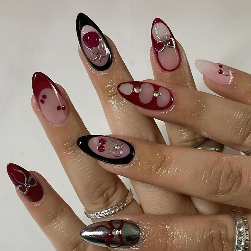 Kunstnagelset mit einzigartigen Designs Brehn