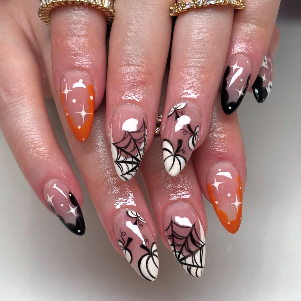 Halloween Kunstnagelset mit gruseligen Motiven Brehn