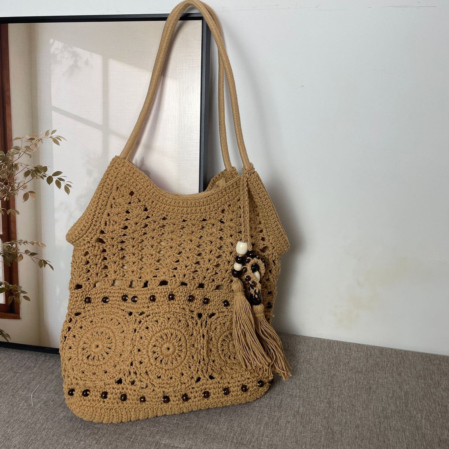 Modische Makramee Tasche mit Detaillierter Perlenverzierung Brehn