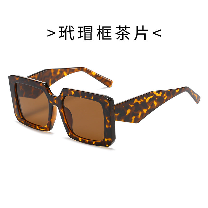 Damen Geometrische Sonnenbrille mit breitem Rahmen Brehn