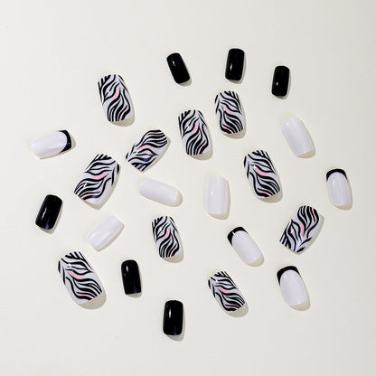 Stylische Zebra-Muster Acryl-Nagelkunst Brehn