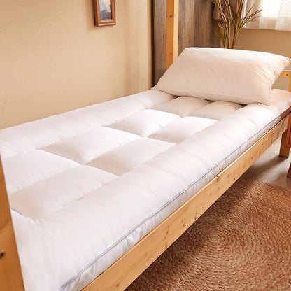 Japanischer Futon-Topper aus Mikrofaser mit dreifach faltbarem Design und hoher Punktelastizität