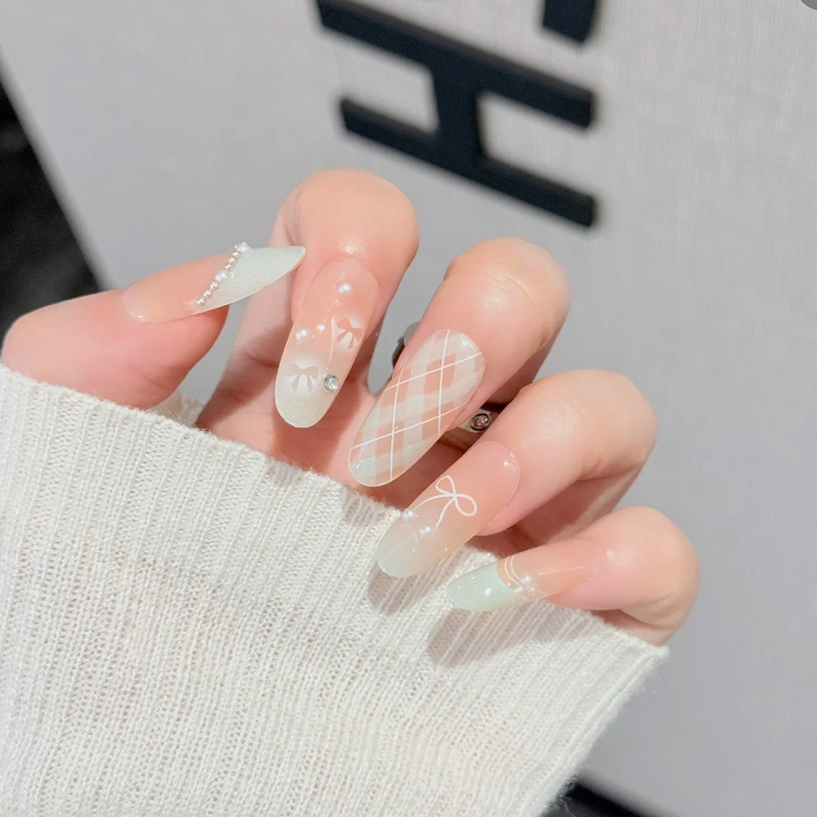 Dekoratives Press-On Nagelkunst Set Brehn