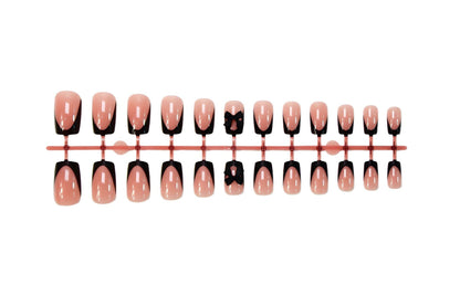Kunstnagelset mit eleganten schwarzen Spitzen und Zubehör Brehn