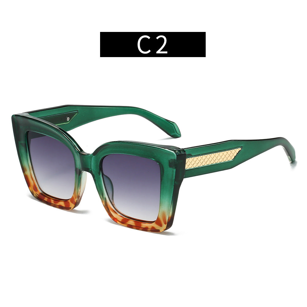 Damen elegante Sonnenbrille mit luxuriösen Kettendetails Brehn