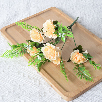 Dekoratives Kunstblumenstrauß