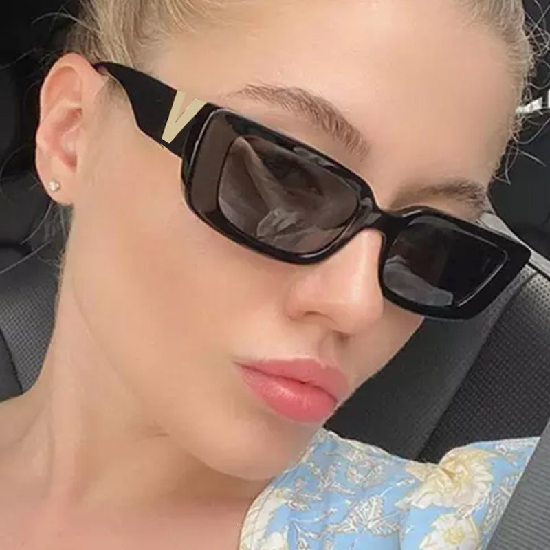 Retro-inspirierte geometrische Rahmen-Sonnenbrille Brehn