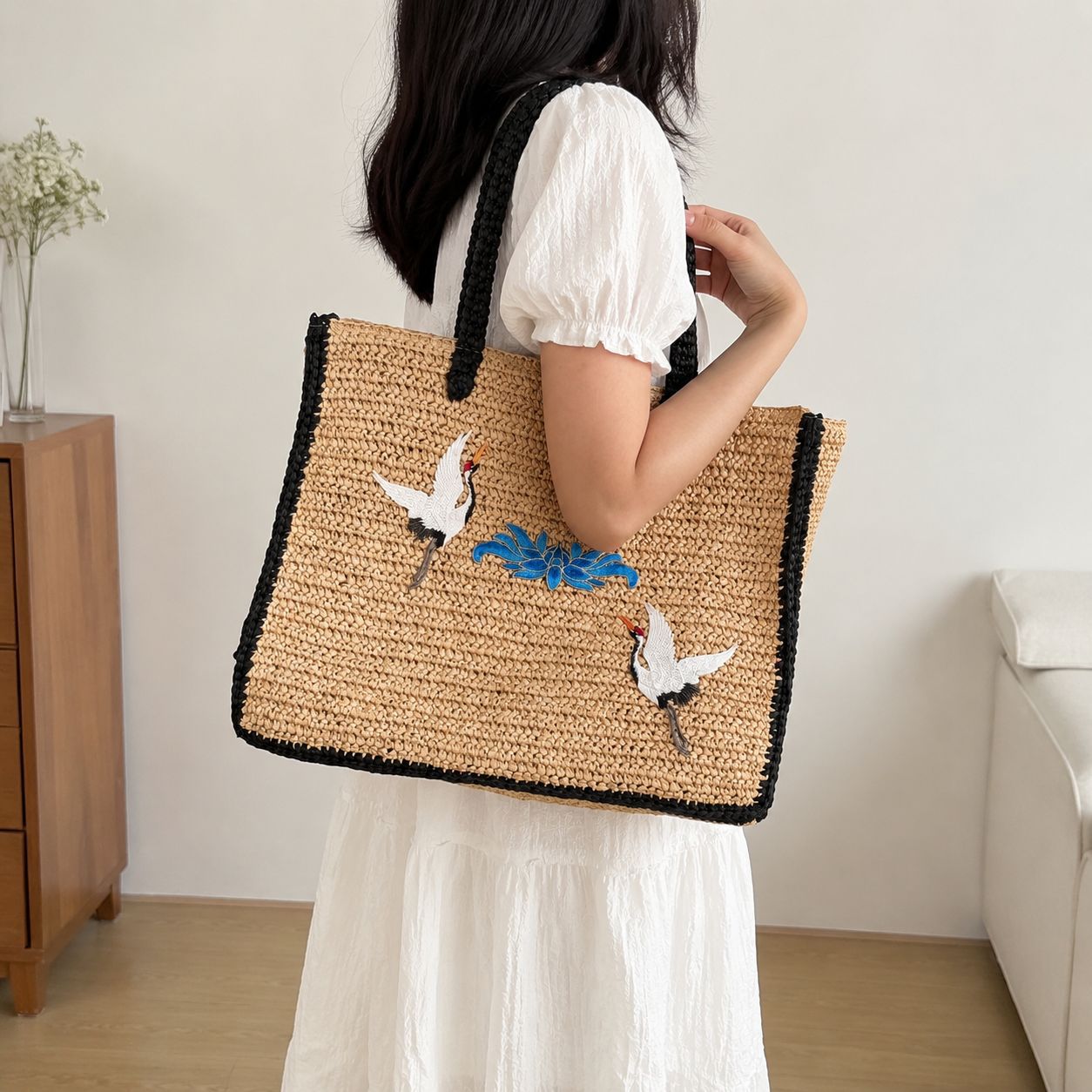 Handgefertigte Shoppingtasche mit Aufwändiger Stickerei Brehn