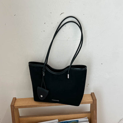 Chic Wildleder Tasche mit Dekorativer Tasche