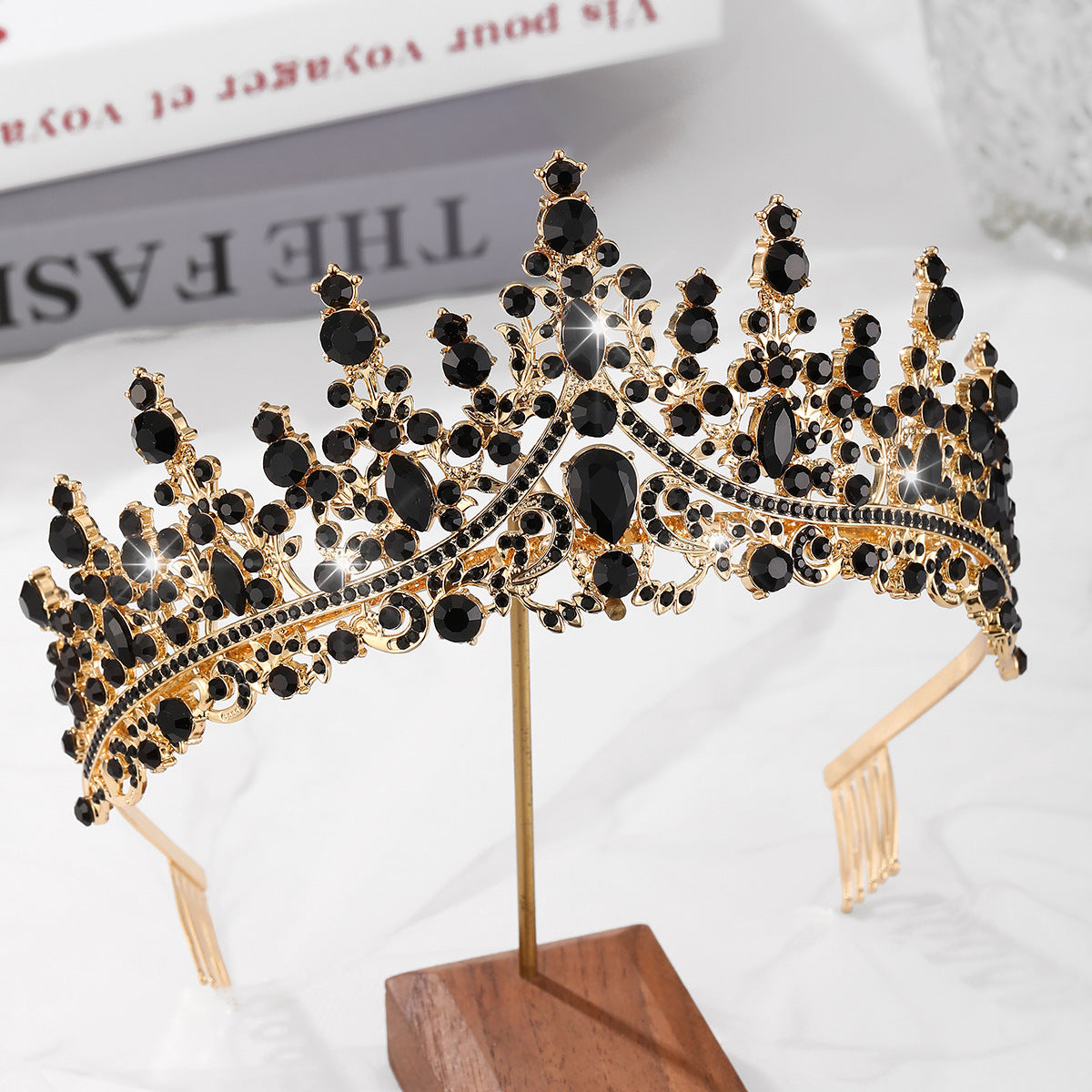 Damen Opulente Tiara mit schwarzem Kristallbesatz Brehn