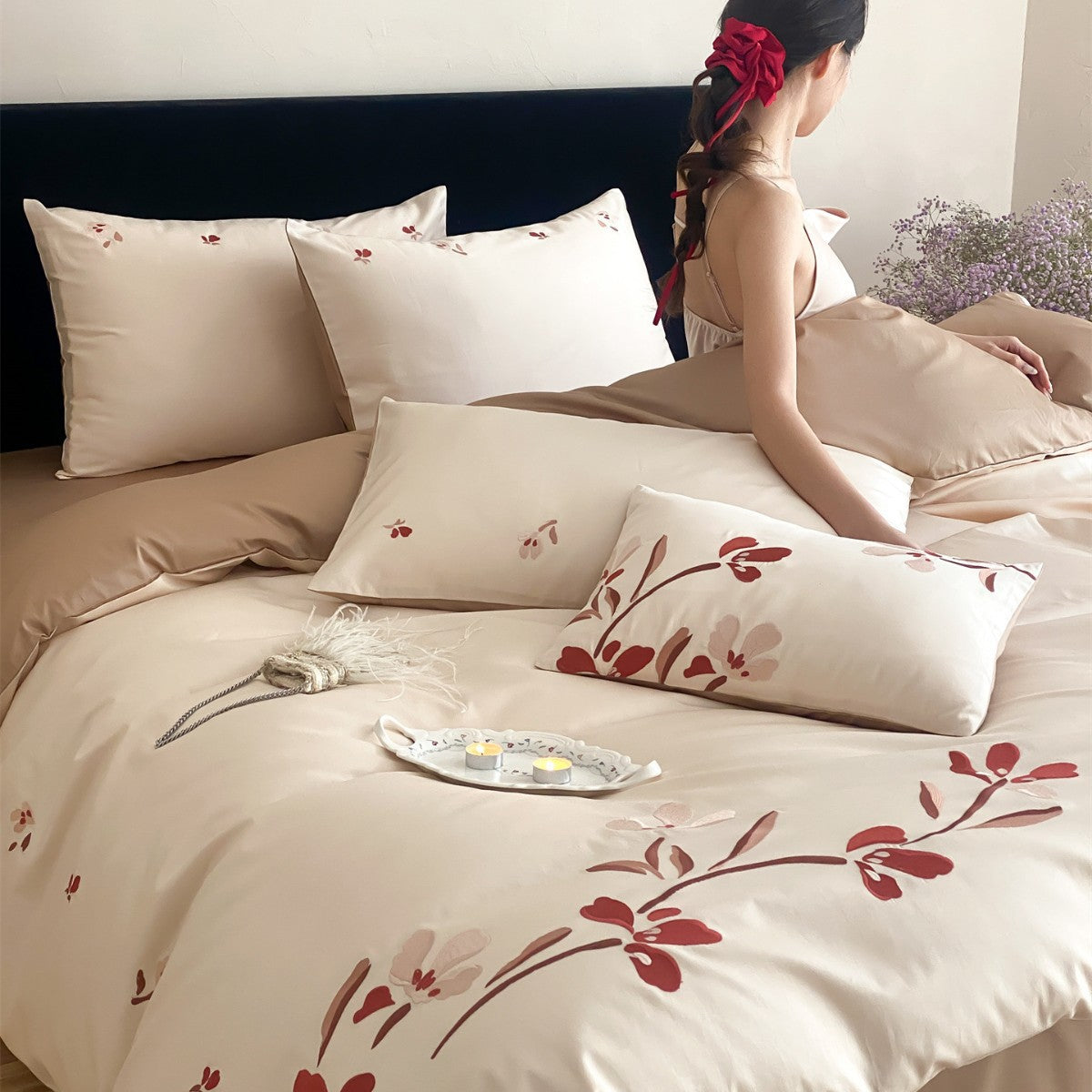 Luxuriöse Satin Floral Gestickte Bettdeckenbezug und Kissenbezug Set
