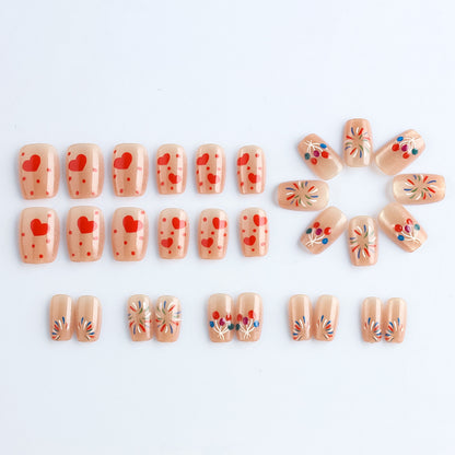Kreative Herz-Themen Press-On Nail Art Brehn
