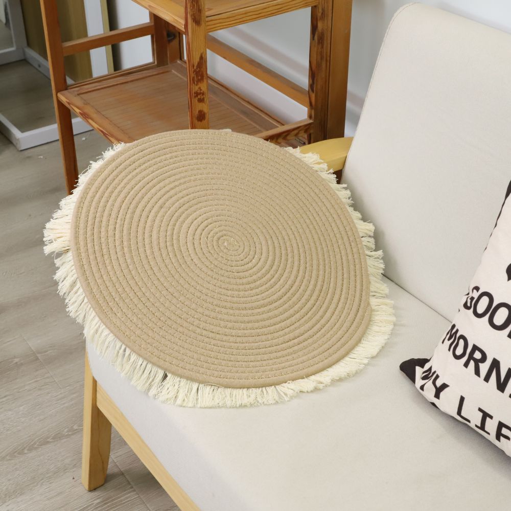 Runderteppich mit gefranstem Design