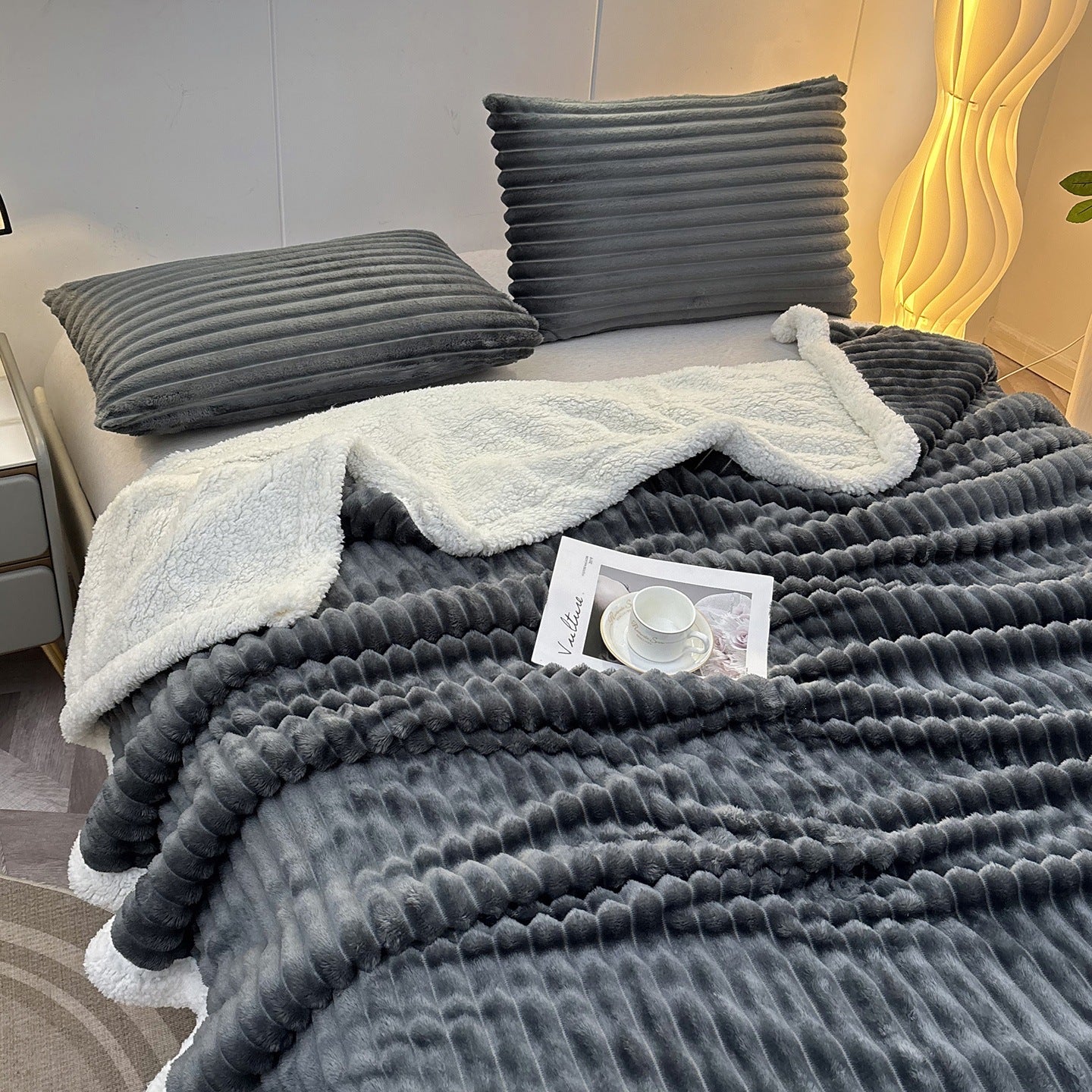 Luxuriöse Plüsch Streifen Fleece Decke