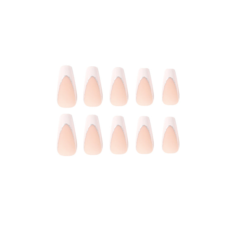 Lackierte Stiletto-Nägel mit Glitzerverzierung Brehn